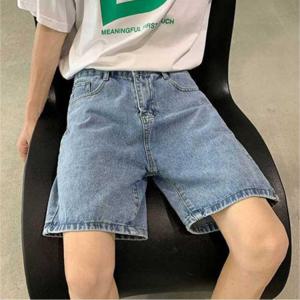 남자 여름 휴가 바캉스 룩 해외 여행 청 반바지 데님