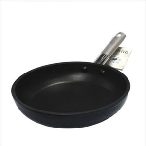 스토브몬 이태리 쿠치나 주물 조리도구 다용도 볶음용 20CM 주방팬