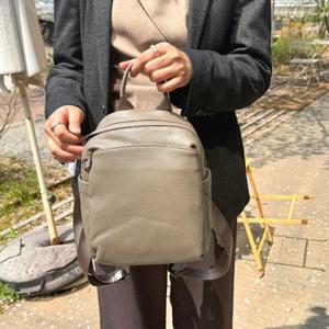 디케이 G8505 천연 소가죽 여성 미니 백팩