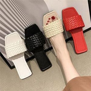 데일리 여성 꼬임 슬리퍼 스트랩 여성 발 편한 슬리퍼 외출용