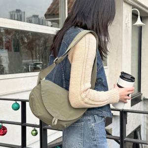 반달 크로스백 힙색 캐주얼 숄더백 호보백