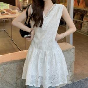 펀칭 플라워 레이스 자수 원피스 레이어드 V넥
