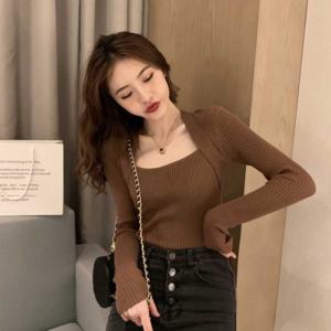 넥 검은색티티셔츠 20대여자니트 여성용니트검정무지티 날씬해보이는니트