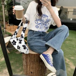 프린팅 면 데이트룩 여성의류 박스티 봄옷 가을옷 여름옷 나들이룩