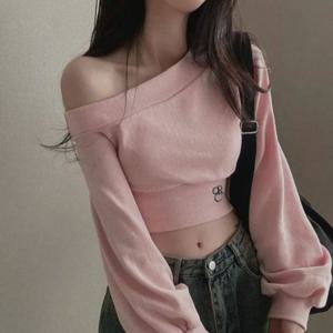 오프숄더 크롭맨투맨 여자맨투맨 맨투맨 페미닌 여자긴팔티 여성 3컬러 한쪽