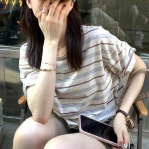 잔스트라이프 루즈핏 반팔 단가라티