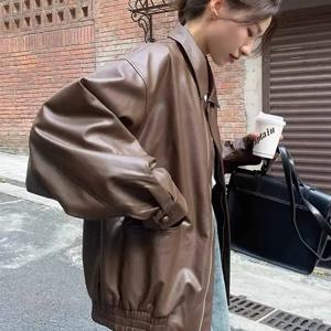 레트로 브라운 가죽 자켓 여성용 홍콩 스타일 루즈핏 아메리칸 레트로 오토바이 자켓 탑 봄 가을 고급 스윗 스타일