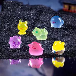 6 개/대 포켓몬 피카추 애니메이션 피규어 귀여운 Gengar Bulbasaur 성인을위한 빛나는 장난감 Kawaii 장식 컬렉션 참 선물
