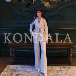 KONDALA 2026 봄 여름 여성 우아한 흰색 정장 패션 여성 정장 휴가복 캐주얼 오피스룩 여성 정장