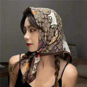 새로운 실크 스퀘어 스카프 여성용 고급 플로럴 프린트 스카프 부드러운 새틴 헤어밴드 핸드백 리본 푸라르 히잡 네크리프 헤어밴드