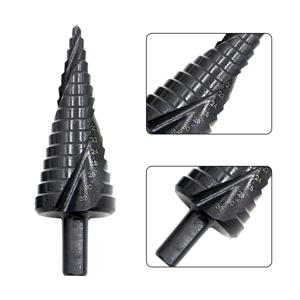 고속 강철 질화 블랙 나선형 그루브 삼각형 핸들 스텝 드릴, 미터법 4-32mm 파고다 드릴 홀 오프닝 도구, 1PC