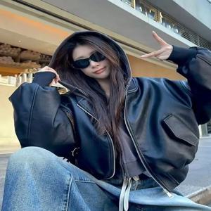 블랙 숏 가죽 자켓 여성용 루즈핏 지퍼 야구 스타일 시원한 느낌의 오토바이 탑 유행 폴리에스터 섬유