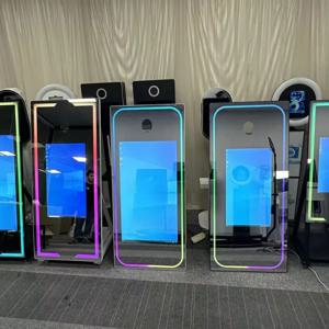 설치가 간편한 32/43인치 터치스크린 카메라와 프린터가 있는 셀프 매직 미러 포토부스 머신