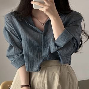 여름 시크 자외선 차단 얇은 긴팔 셔츠 여성용 칼라 폴드 디자인 캐주얼 스트레이트 컷 퓨어 컬러 버튼업 탑
