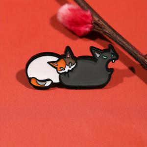 1개 고양이 에나멜 브로치 - 귀여운 고양이 디자인, 옷깃, 가방 또는 장신구에 적합