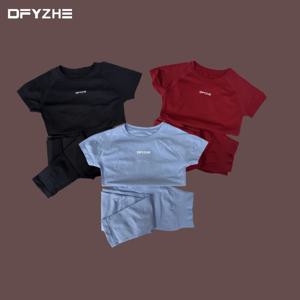 DFYZHE 라운드넥 통기성 반팔+긴바지 세트 바디 허깅 요가 운동 레깅스 피트니스 스포츠웨어