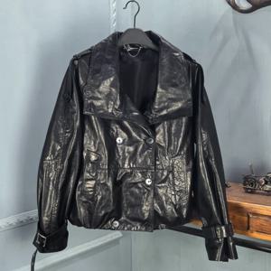 Haening Winter New Sle 여성용 루즈한 더블 칼라 더블 로우 버튼 소가죽 가죽 자켓 짧은 길이 캐주얼 패션
