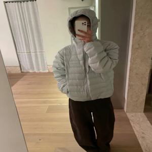 가벼운 숏패딩 여성용 후드 퀼팅 다운 코트, 따뜻하고 통기성 좋은 화이트 덕다운 캐주얼 스타일