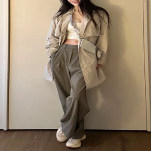 주름이 있는 포켓 수트 팬츠, 시원한 느낌, 활용도 높은 와이드 레그, 롱 팬츠, 캐주얼, 스트레이트 컷, 신축성 있는 허리