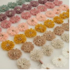 10PCS 예술적 양모 니트 후크 꽃 펜던트 귀걸이 스터드 액세서리 손으로 만든 DIY 머리핀 장식품 재료 팩 꽃