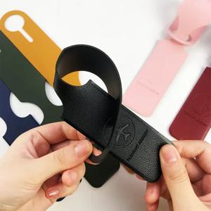 휴대용 단색 PU 가죽 러기지 태그 여행 가방 식별 라벨 수하물 탑승 가방 태그 홀더 여행용 액세서리