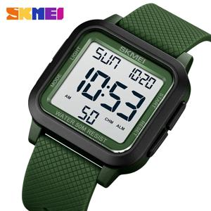 SKMEI 야외 스포츠 시계 남자 알람 크로노 시계 5Bar 방수 군사 시계 LED 디스플레이 충격 디지털 시계 Reloj Hombre