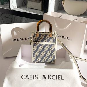 CaeislKciel 오리지널 디자인 프린트 캔버스 토트 백 세련된 여성용 크로스 바디 백 소프트 캐주얼 PU 소재 소형 사이즈
