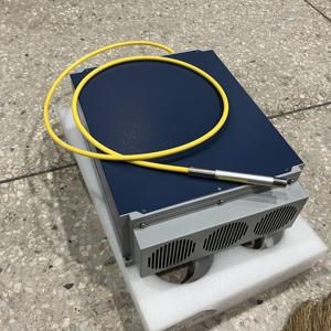 전문가용 120W 200W 300W QCW MOPA 파이버 레이저 마커 조각기, 금속 및 플라스틱의 아노다이징 처리된 알루미늄 블랙 마킹용