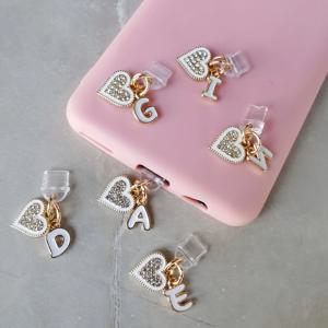 1개의 고급스러운 반짝이는 다이아몬드 레터 하트 모양 휴대폰 먼지 마개 보호 장식 액세서리, DIY 영어 문자