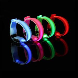 4PCS 다채로운 LED 승마 장비 레깅스 묶여 밤 보이는 말 경주 액세서리 승마 용품 장식