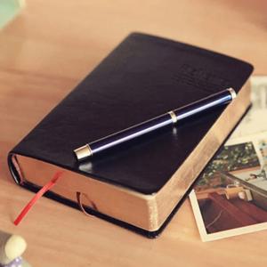 A6 블랙 소프트 가죽 노트북, 골드 테두리, 필기 및 그림 그리기에 적합, 매우 두꺼운 고품질 줄지어진 종이