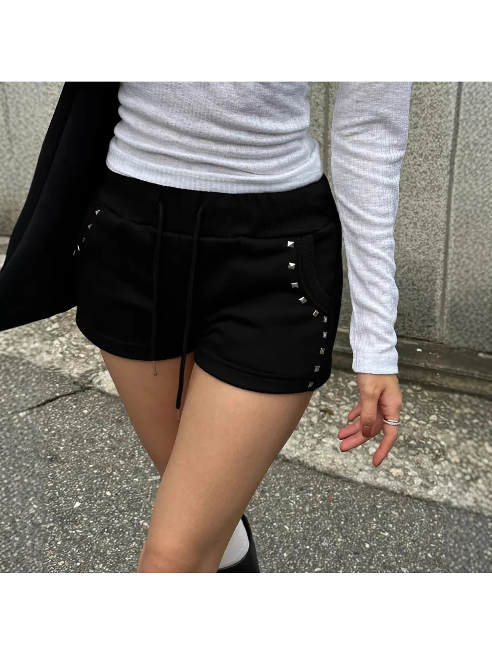 이른 봄 신상 핫 다이아몬드 레이스업 섹시 유럽풍 미국풍 레트로 Y2K 숏 하이 스트리트 펑크 캐주얼 심플 여성 반바지