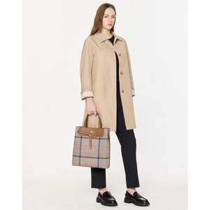 닥스 액세서리 여성 25FW 스테디셀러 브라운 체크 로고장식 가죽 토트백 WCBA5F643W2