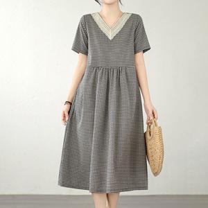 [퀸이즈] [∼77까지]빅사이즈 초닐 체크 포인트 브이넥 반팔 롱원피스