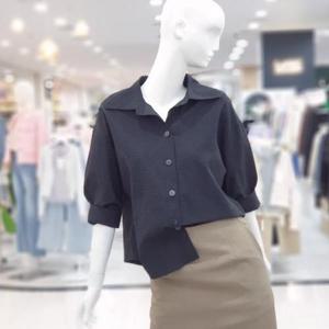 [에이비에프지]모던 엠보 카라 칠부 블라우스 CBNA5B37G