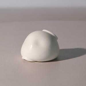 [오늘의집 단독] '덜'항아리 비정형 달항아리 도자기 오브제(원형, 4size)