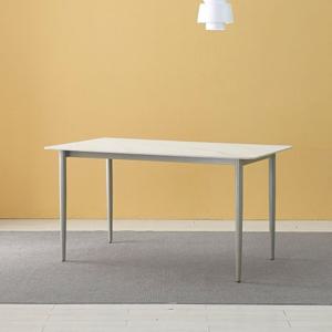 럭셔리풍 12T 무광 통세라믹 스틸 4인용 식탁(140cm) 긴 디자이너 심플한