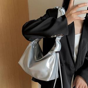 스트릿 스트링 호보백 가방 반달모양 셔링 숄더백
