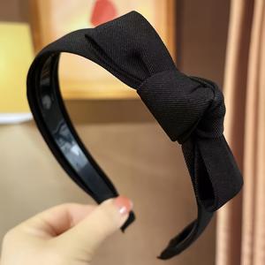 TEMU 1개입 한국 스타일 트렌디 헤어밴드, 쉬운 활용도와 다재다능한 패브릭 리본, 미끄럼 방지 디자인 및 안전한 고정용 치아 특징