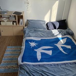 TEMU 앙리 마티스 침대 담요 담요, 로얄 블루 레트로 컷아웃 새 & 나뭇잎 베드스프레드, 손세탁 가능, 마티스의 새들(Les Oiseaux) 예술 작품이 있는 스칸디 장식, 현대적인 스칸디나비아 침실용