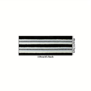 TEMU 1개 인조 캐시미어 1000G 두께 10mm 40X110cm 침실 침대 옆 카펫 미끄럼 방지 부드럽고 편안한 바닥 매트 블랙 앤 화이트 라인 긴 러그 소파 거실 발코니 옷장 라운지에 적합