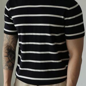 TEMU 남성용 스웨터 - 남성을 위한 캐주얼하고 패셔너블한 반팔 니트웨어, 봄, 여름, 가을에 적합. 피부 친화적이고 통기성이 좋으며 드레이핑 처리되고 주름에 강하며 통근 스타일의 라이트 럭셔리 룩. 여름 비즈니스 사무실 복장, 주말 데이트, 가벼운 휴가에 이상적. 모든 체형에 잘 어울리는 심플하고 세련된 핏