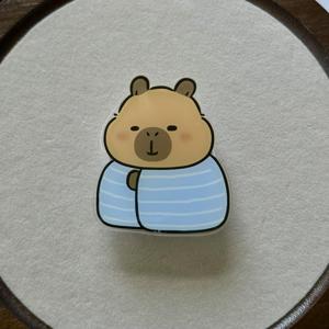 TEMU 2D 평면 만화 재미있는 카피바라 폰 케이스 (스틱 온 스탠드 포함), 독특하고 귀여운 카피바라 디자인, 휴대폰을 잡기 위한 접이식 손가락 그립, 친구 및 가족을 위한 선물로 완벽