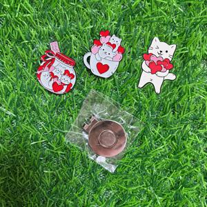 TEMU 3개 골프공 마커 세트, 귀여운 고양이, 컵, 하트 모양의 메탈 모자 클립 포함. 사랑스럽고 눈에 띄는 디자인으로 발렌타인데이, 여성의 날, 어버이날, 추수감사절, 크리스마스 선물로 완벽합니다.