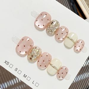 TEMU 10개입 핑크 귀여운 물방울 무늬 입체 메탈 라인 가로 디자인 스팽글 체이스 라이트 고양이 눈 프레스 짧은 인조 손톱, 데일리 귀여운 핑크하고 밝은 색상 발렌타인데이 인조 손톱, 여성용 및 선물용으로 적합