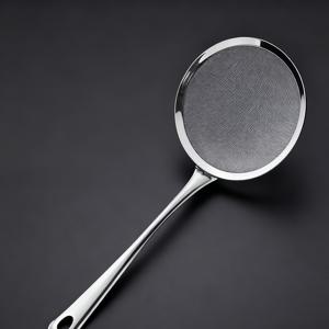 TEMU 가정용 스테인리스 스틸 스키머 냄비. 콩우유 및 주스용 필터 메시 냄비, 주방용 필터링 냄비 및 스크루핑 냄비, 대형 기름 분리 스키머 냄비로 사용할 수 있습니다.