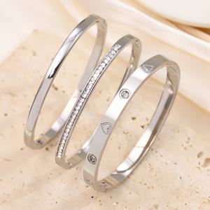 TEMU 3개 스테인리스 스틸 팔찌 세트, 쌓을 수 있는 팔찌, 합성 지르코니아 및 하트 디자인, 방수 및 변색 방지 여성용 주얼리