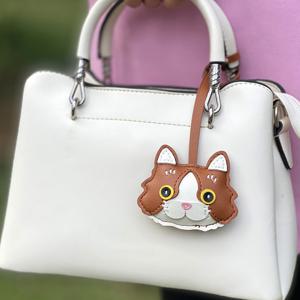 TEMU 1개 PU 가죽 고양이 키체인 가방 장식 - 귀여운 고양이 얼굴과 태비 귀, 내구성 있는 키링 액세서리, 여성용 백팩, 핸드백, 차량 장식에 적합 - 고양이 애호가를 위한 생일 & 선물