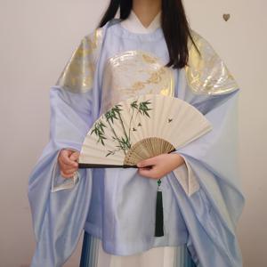 TEMU 1개 수제 빈티지 대나무 접이식 선풍기 태슬 - 봄 여름 로맨틱 장식 선풍기 태슬, 정교하고 우아한 조각 디자인으로 데일리 휴대에 적합한 시원한 선풍기 - 우아한 조각 디자인, 홈 데코, 댄스 및 웨딩 장식에 적합