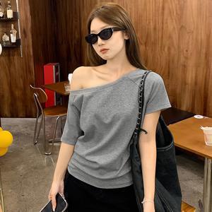 여름 Y2K 캐주얼 패션 루즈핏 활용도 높은 다크 그레이 원숄더 반팔 티셔츠 여성용 오프숄더 탑